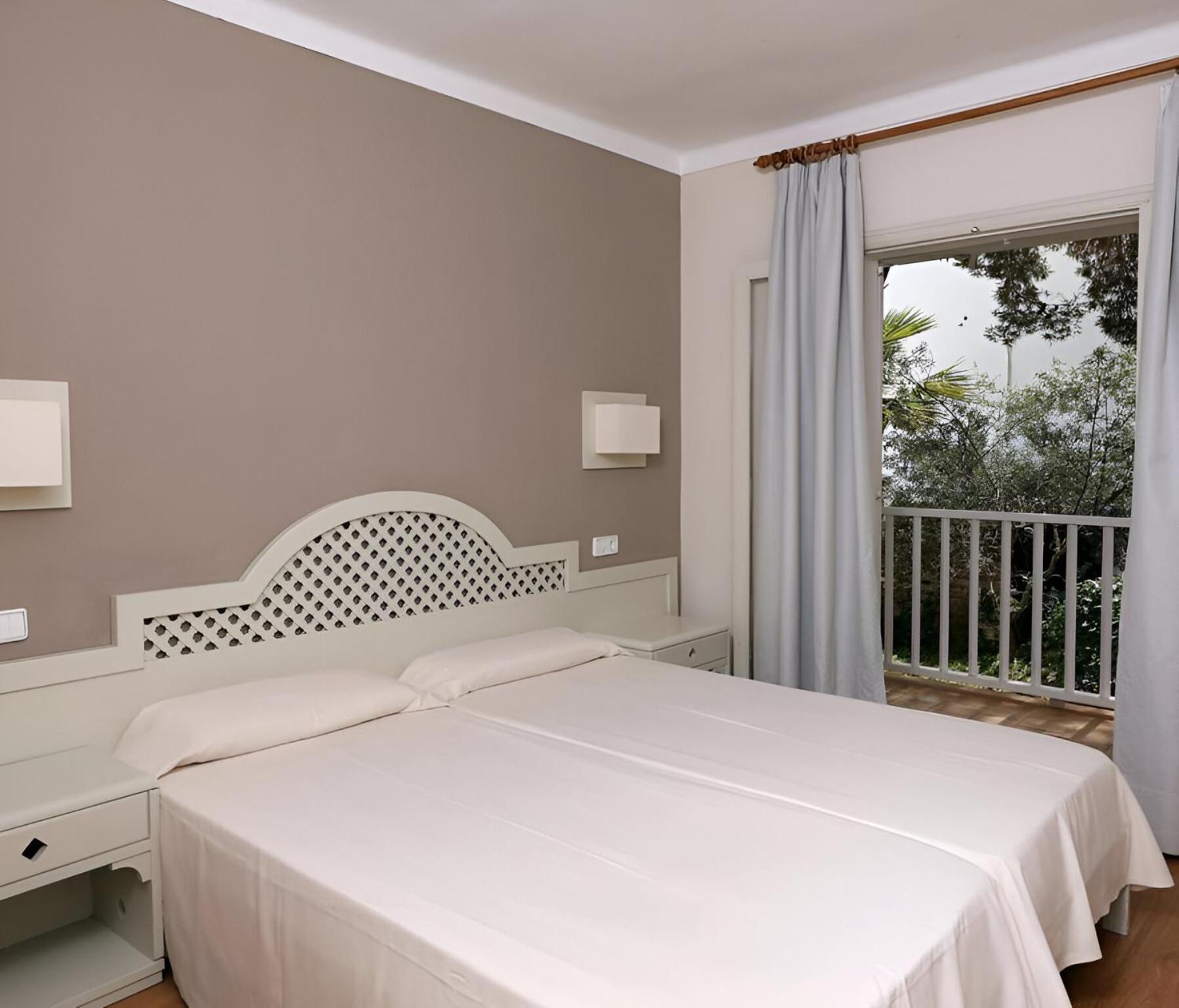 Hotel Club Es Talaial Cala D´Or Kültér fotó